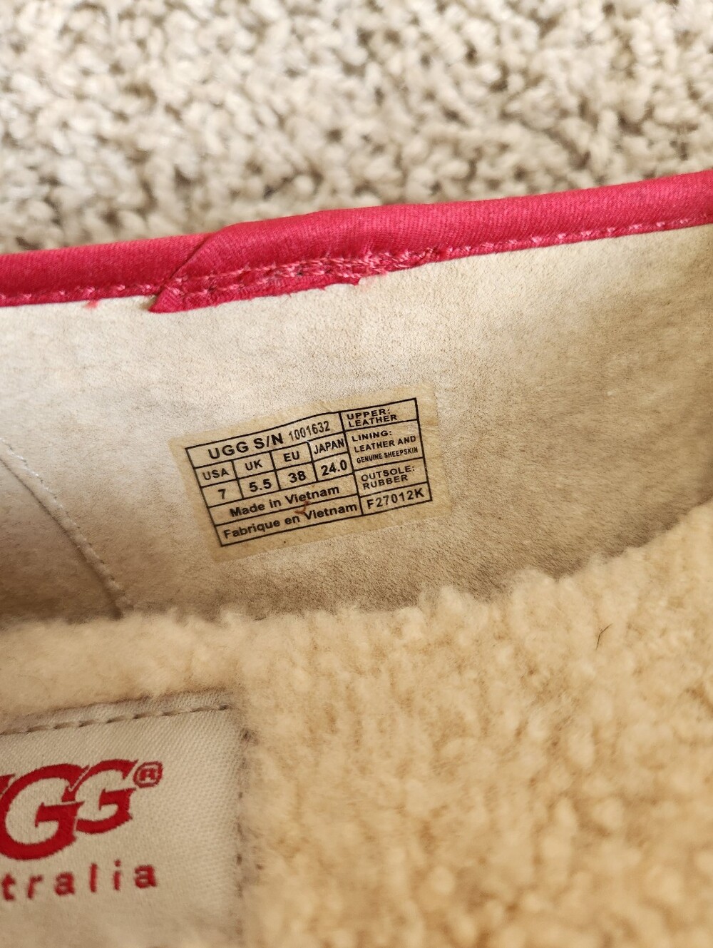 UGG Alloway Suede Flats Size 7 - Picture 9 of 10
